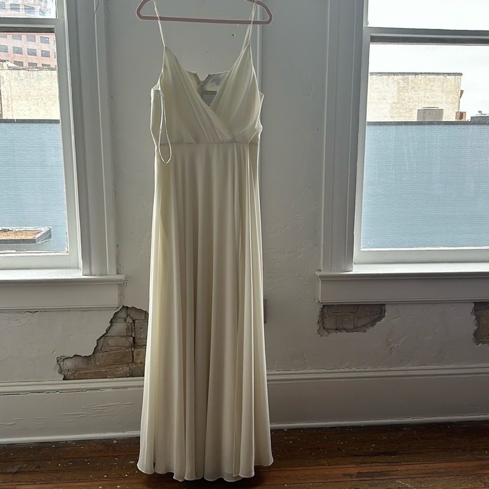 NWT Lulu's Cream Maxi Dress with V-Neck and Spaghetti Straps